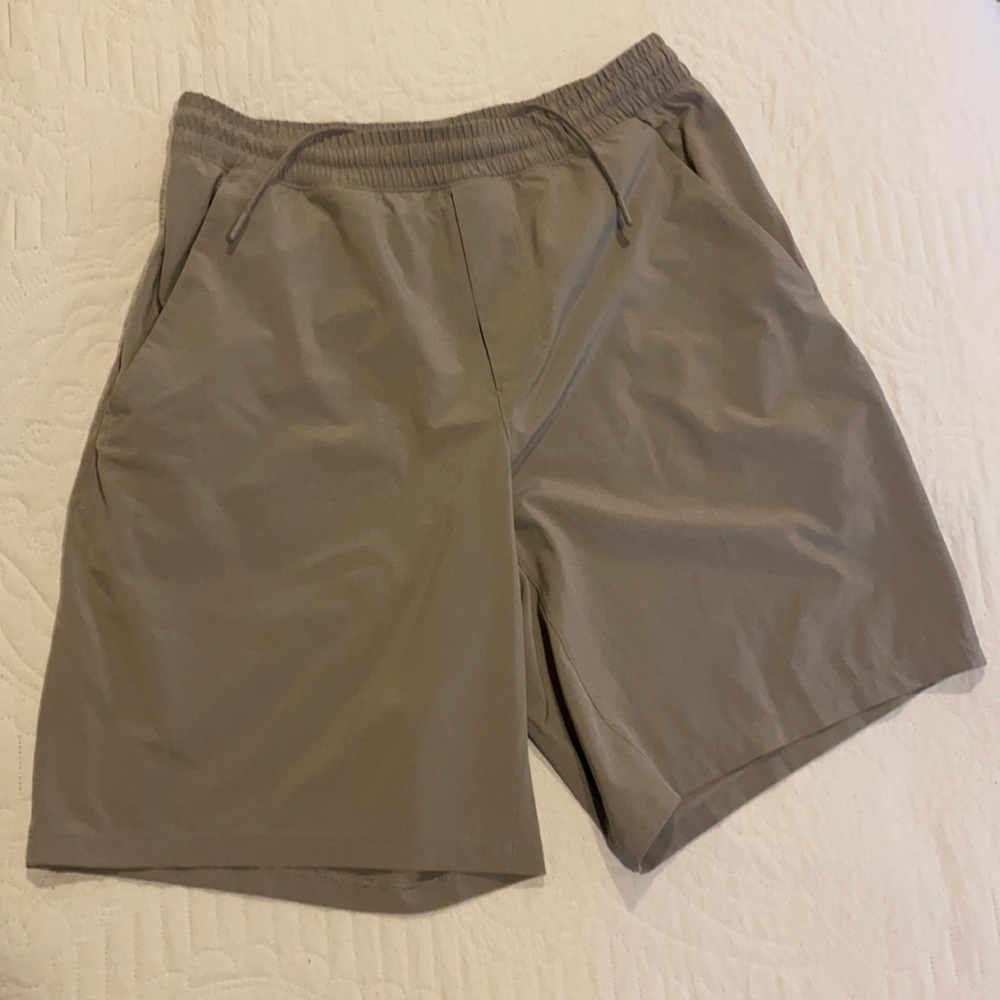 Lululemon Pace Breaker 9” Linerless Shorts